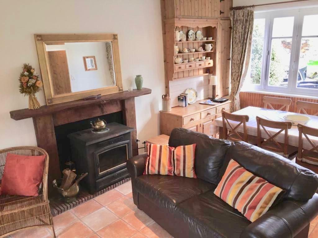 Clara, Clement & Nelle - Character Cottages Jugon-les-Lacs Eksteriør bilde